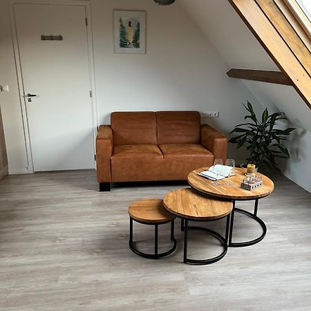 Ruim Appartement Met Sauna, Zuidstraat 125 In 韦斯特卡佩勒 外观 照片