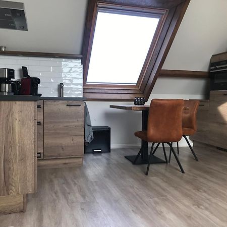 Ruim Appartement Met Sauna, Zuidstraat 125 In 韦斯特卡佩勒 外观 照片