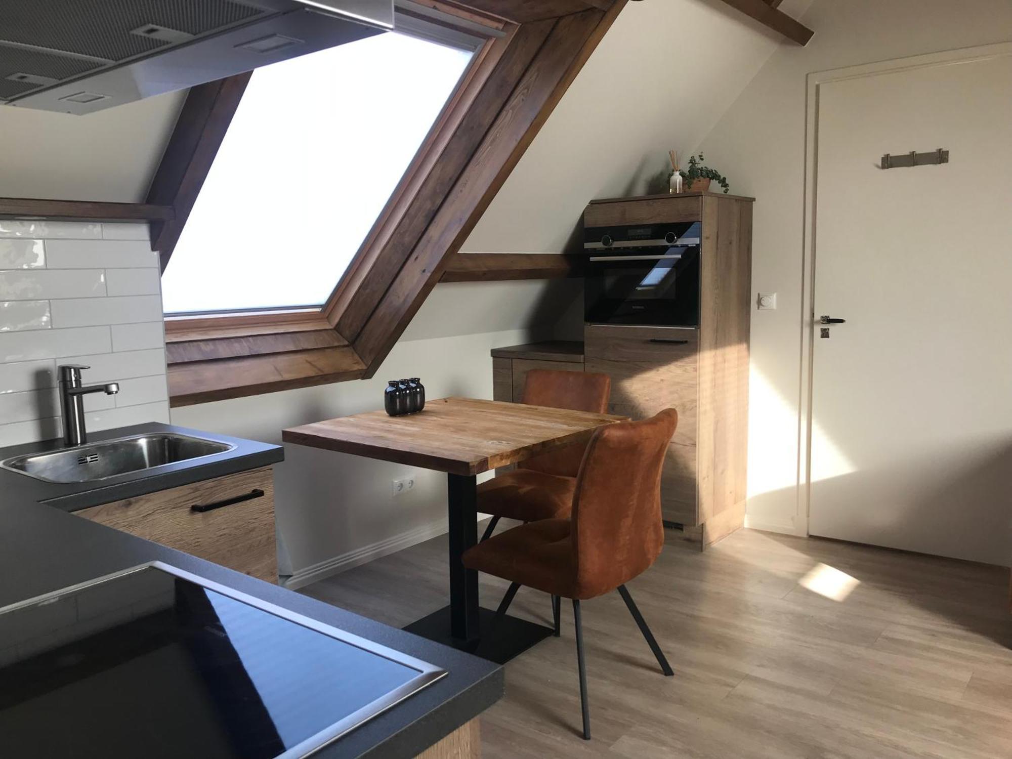 Ruim Appartement Met Sauna, Zuidstraat 125 In 韦斯特卡佩勒 外观 照片
